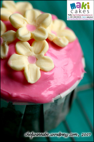 pinky-cupcake-2.jpg