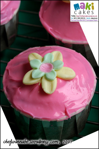 pinky-cupcake.jpg
